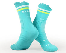 Load image into Gallery viewer, S/Co. Anti-Blister Crew Socks
